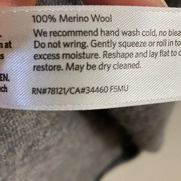 Eileen Fisher Gray V-Neck sweater merino wool lagenlook slouchy Large - Picture 7 of 7